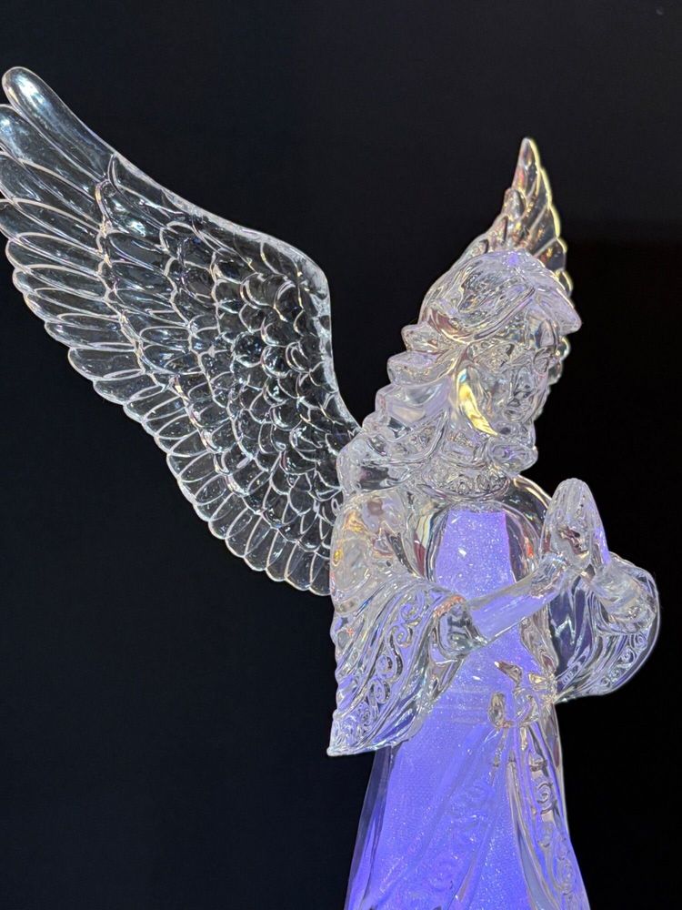 Nativity scenes and santons - LED Light-Up Angel – Pray - BLUE STAR B.V.