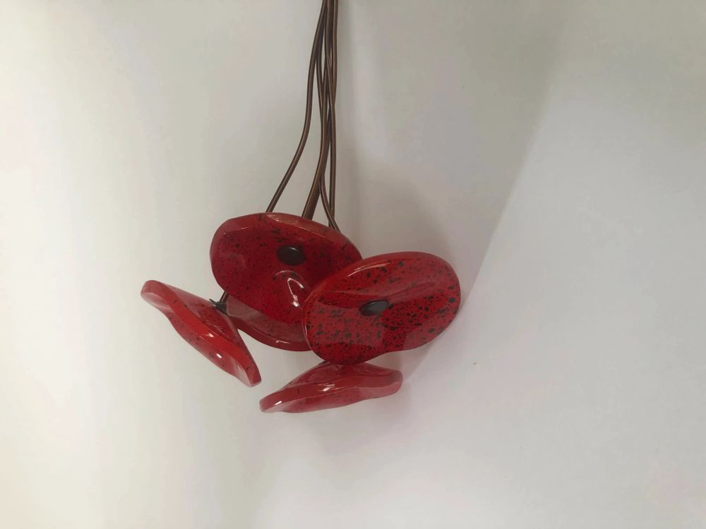 Floral decoration - Small Glass Flower For Outside In Red-Black On Flexible Stem - CARNEOL GLASS