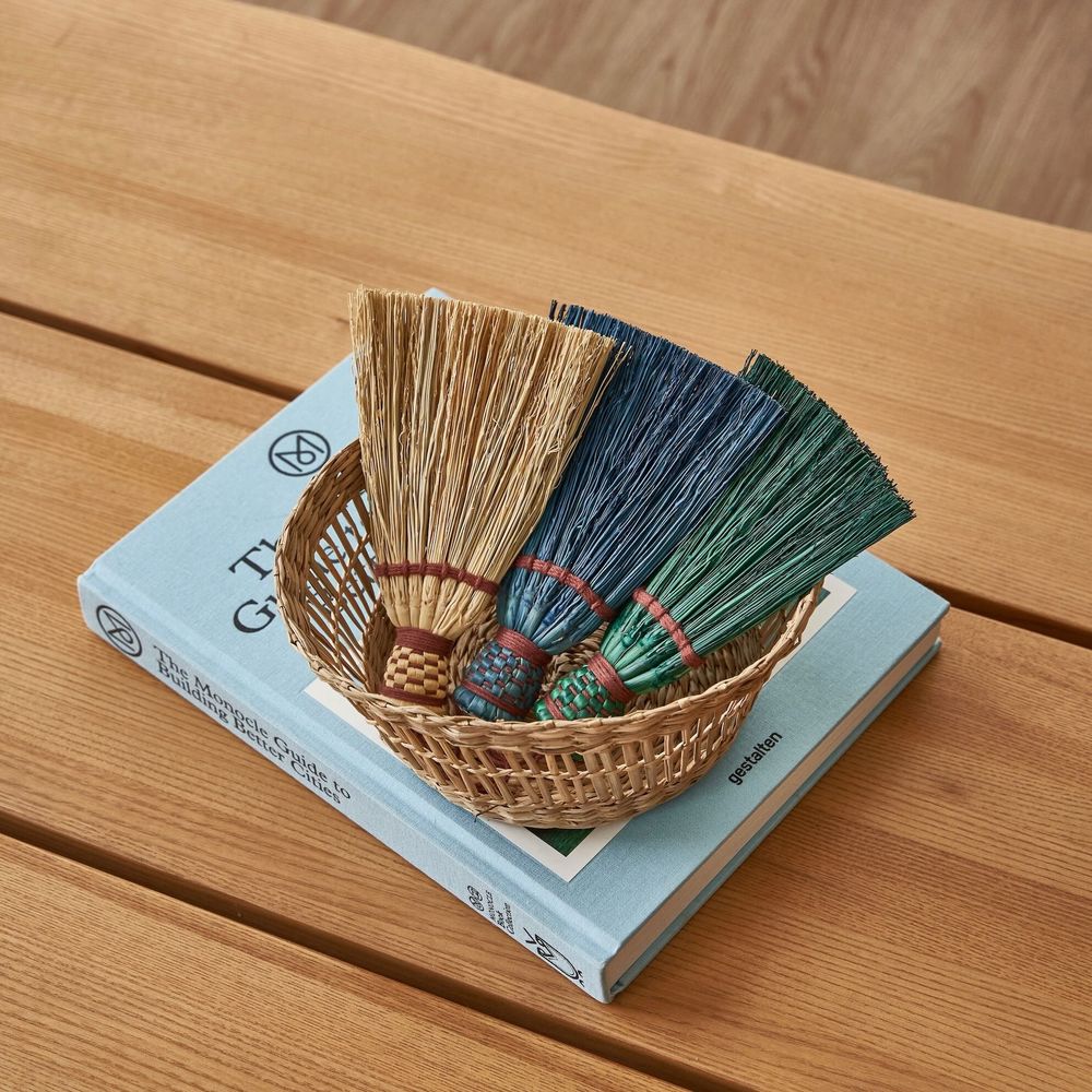 Accessoires de jardinage - BAAN BOON BROOMS - Balais et Brosses à Sorgho - BAAN BOON BROOMS