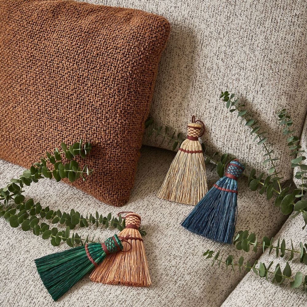 Accessoires de jardinage - BAAN BOON BROOMS - Balais et Brosses à Sorgho - BAAN BOON BROOMS