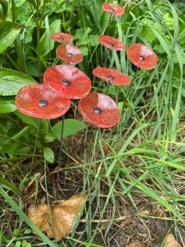 Floral decoration - Round small flower for outdoor use in transparent, red - CARNEOL GLASS