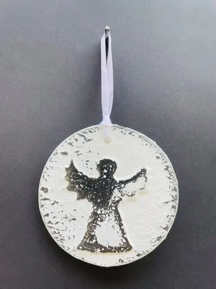 Christmas garlands and baubles - Large white rustic Christmas hanger with angel - CARNEOL GLASS