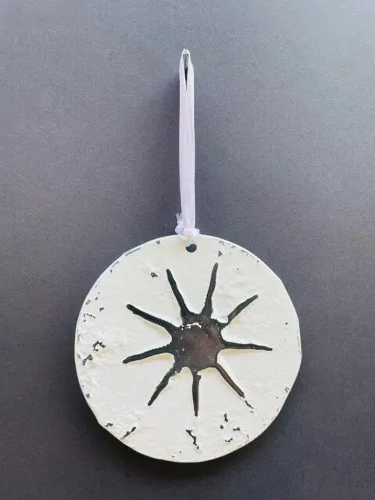 Christmas garlands and baubles - Large rustic Christmas hanger with a star - CARNEOL GLASS