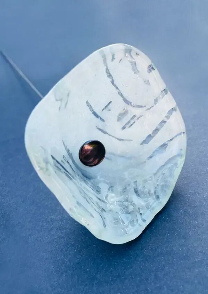 Floral decoration - Medium -sized glass calabel flower for outdoor in transparent-white colour with 43 cm stainless steel stem. - CARNEOL GLASS