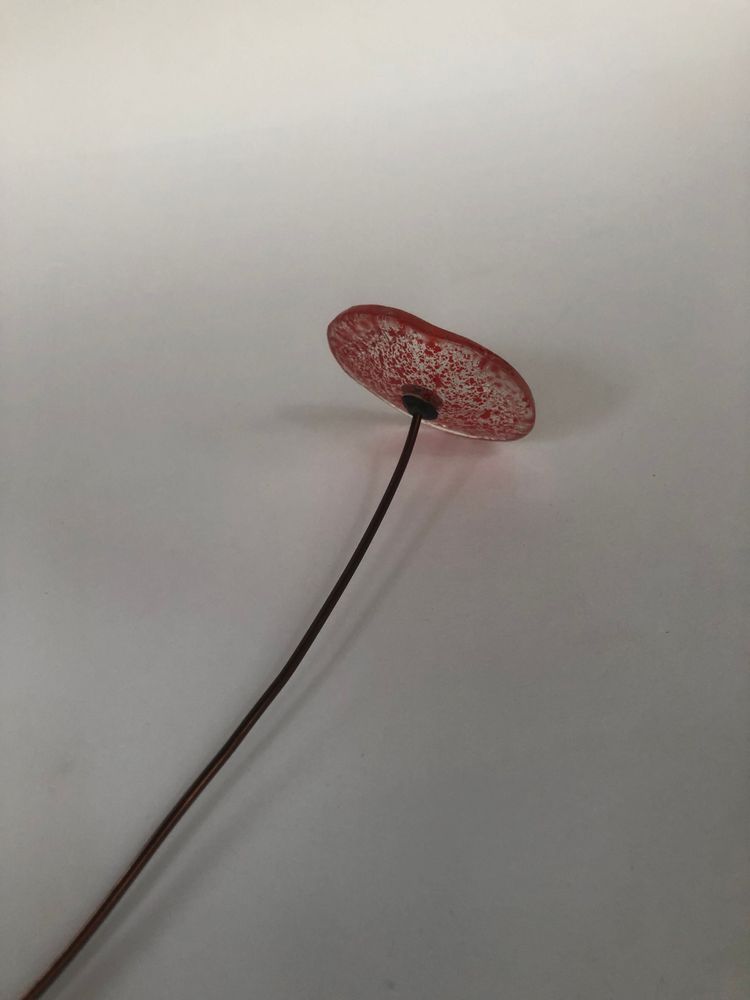 Floral decoration - Small Glass Flower in Transp.-Red On Flexible stem - CARNEOL GLASS