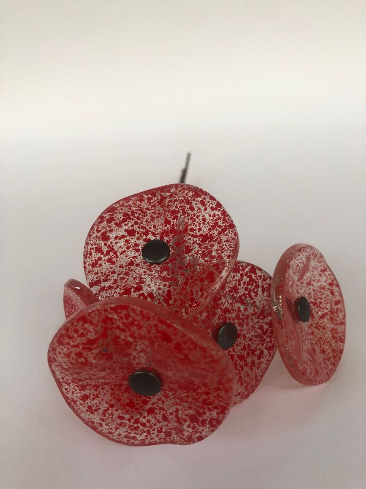 Floral decoration - Small Glass Flower in Transp.-Red On Flexible stem - CARNEOL GLASS