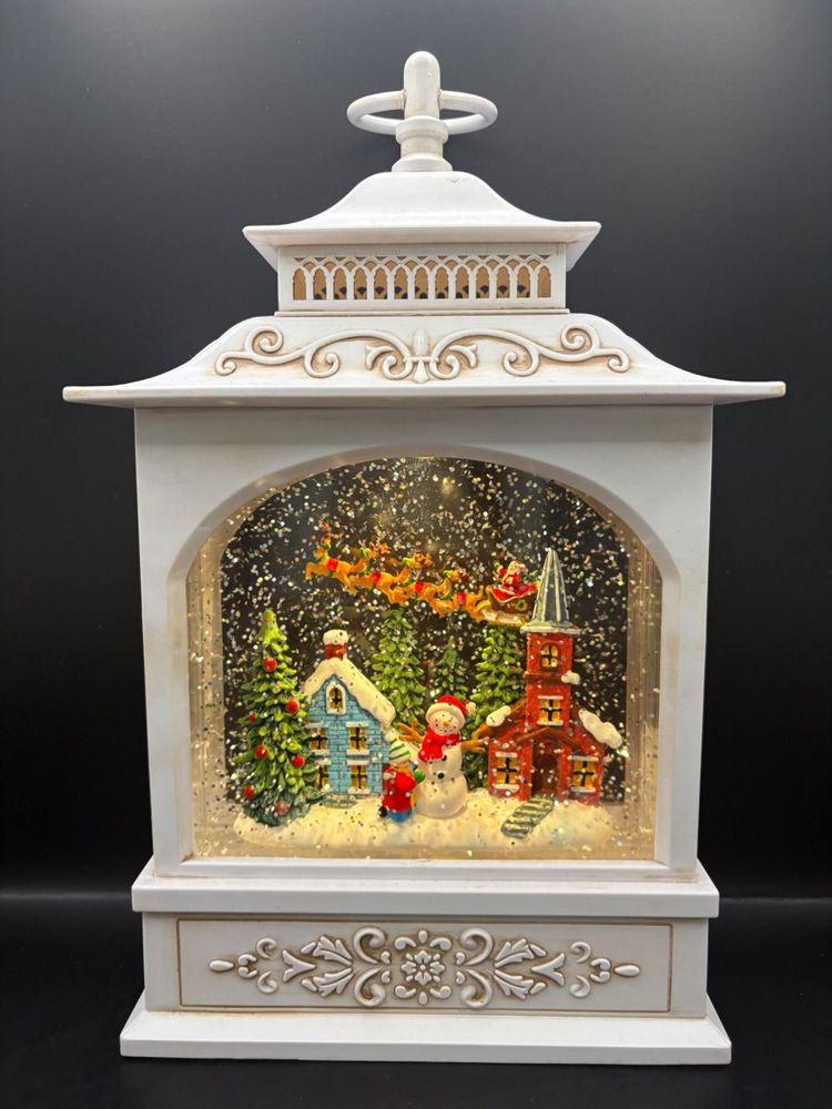 Other Christmas decorations - White Antique LED Snow Globe Lantern – Santa’s Village - BLUE STAR B.V.