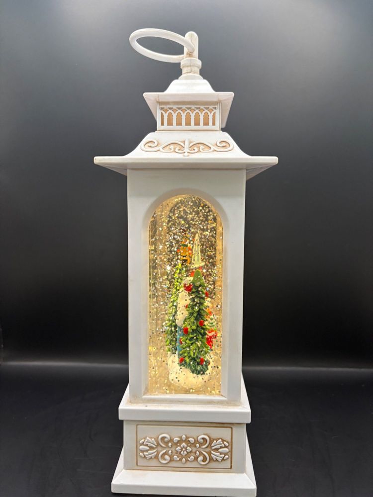 Other Christmas decorations - White Antique LED Snow Globe Lantern – Santa’s Village - BLUE STAR B.V.