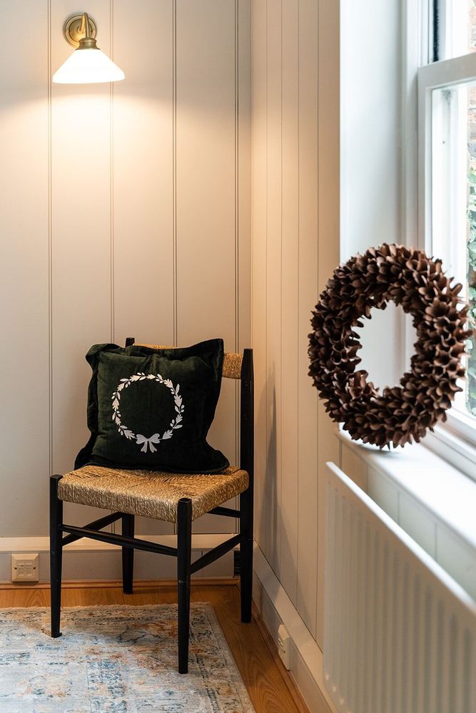Objets de décoration - Dark Brown Wooden Wreath - WE LOVE SEASONS