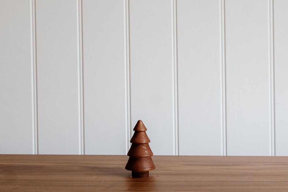 Christmas table settings - Wooden Small Brown Christmas Tree - WE LOVE SEASONS