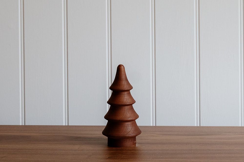 Christmas table settings - Wooden Medium Brown Christmas Tree - WE LOVE SEASONS