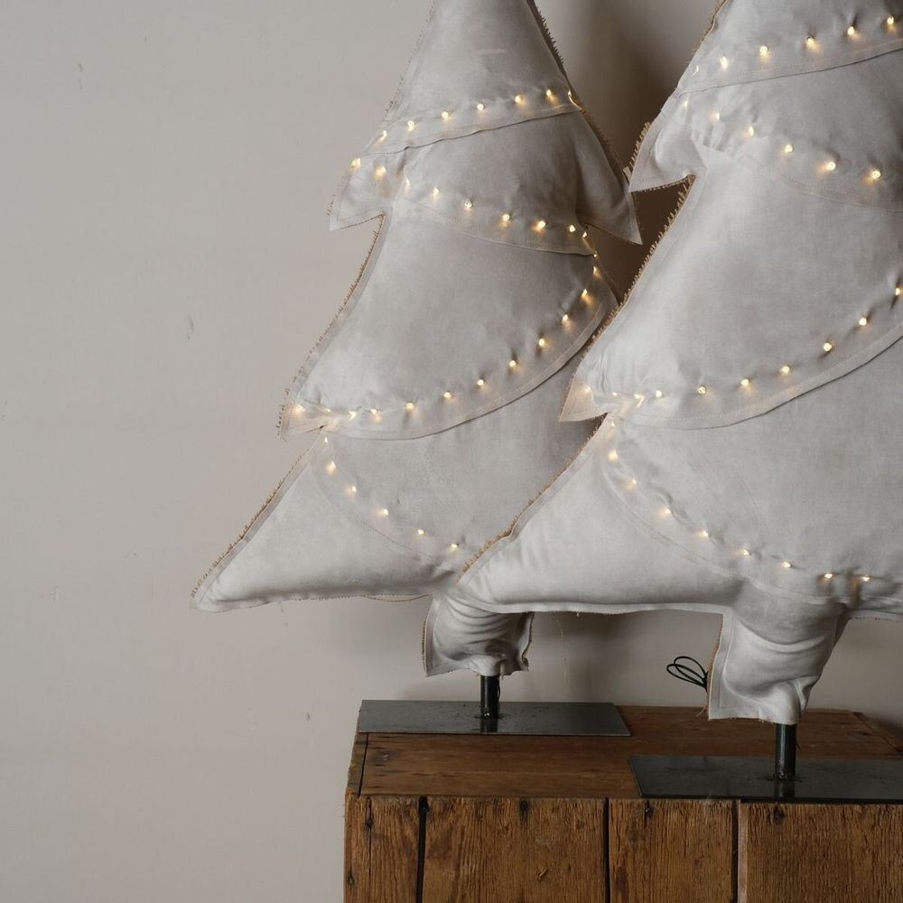 Other Christmas decorations - The bright white fir trees - ROSE VELOURS
