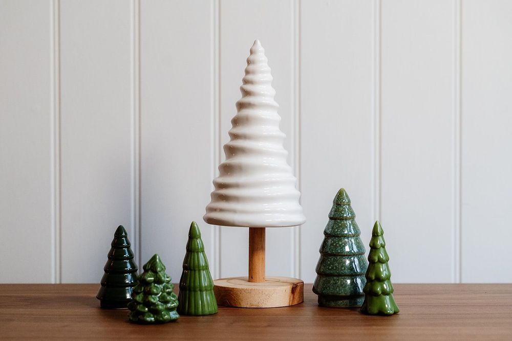 Christmas table settings - Fluted Green Christmas Tree (9cm) - WE LOVE SEASONS