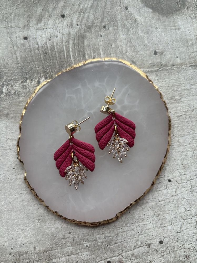 Jewelry - DIANA dangling leaf earrings - LES TRÉSORS DE CIA