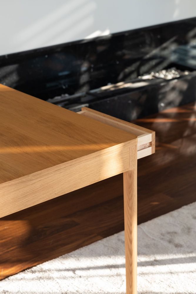 Mobilier et rangements pour bureau - FRONT — Bureau de travail minimaliste en bois de chêne 140x70 - MOR