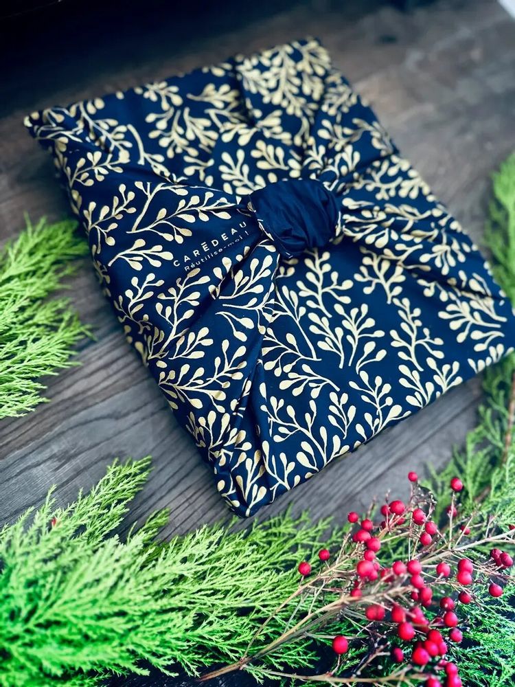 Cadeaux - Pack Famille Furoshiki – Extraordinaire Bleu Nuit - CARÉDEAU PAPIER CADEAU RÉUTILISABLE