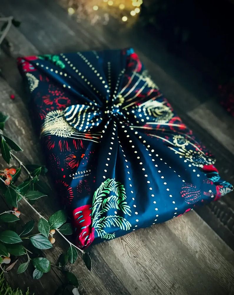 Cadeaux - Emballage Cadeau Réutilisable Satin Luxe – Les Poules - CARÉDEAU PAPIER CADEAU RÉUTILISABLE