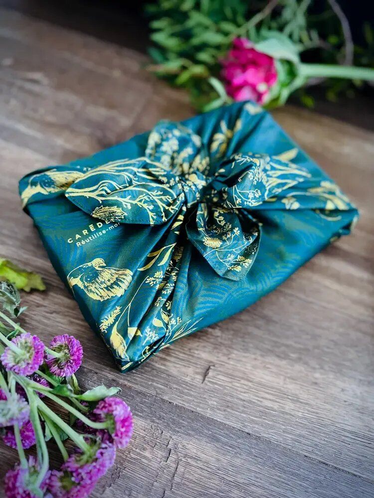 Gifts - Reusable Gift Wrap Satin Luxe – Dawn Song - CARÉDEAU PAPIER CADEAU RÉUTILISABLE