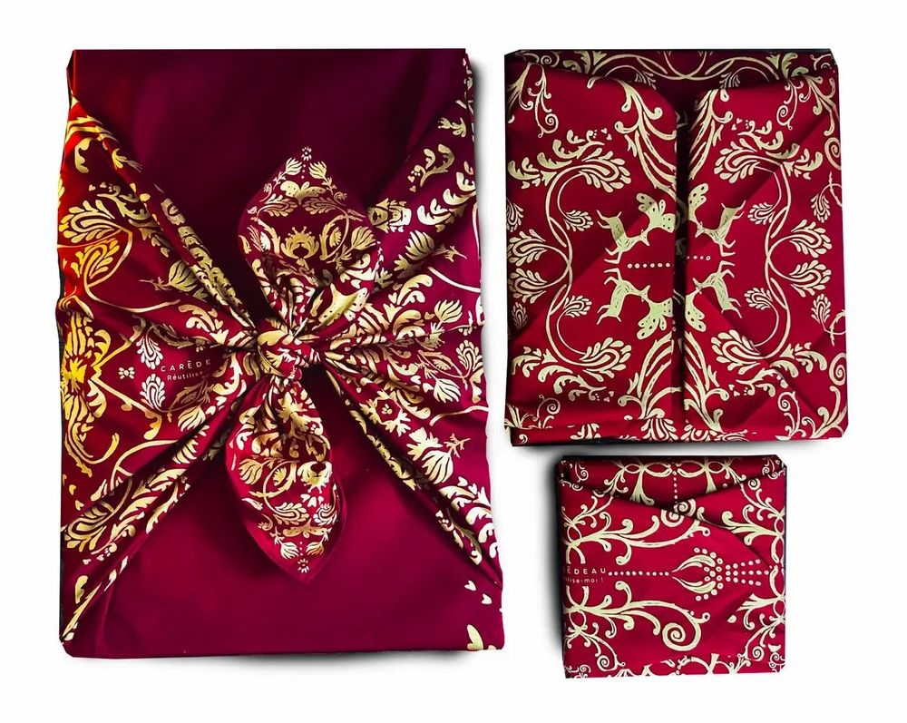 Gifts - Family Pack Gift Wrap – Mysterious Red - CARÉDEAU PAPIER CADEAU RÉUTILISABLE