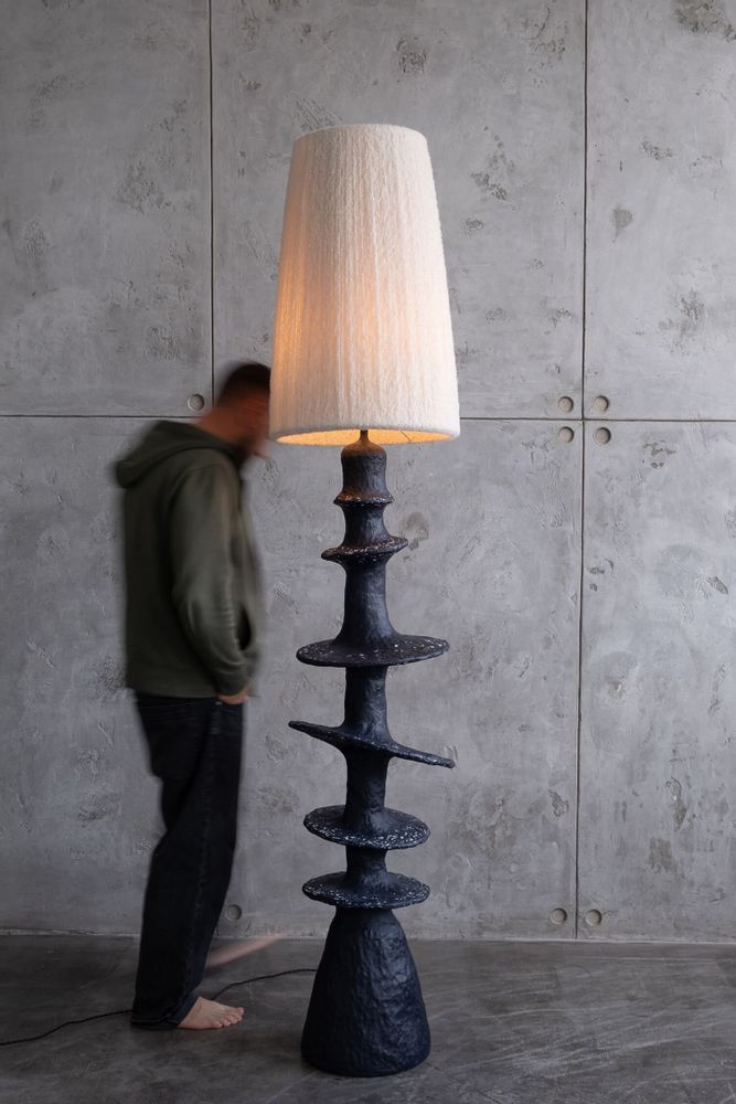 Floor lamps - Orbita Sculptural Floor Lamp - PLETOSTUDIO