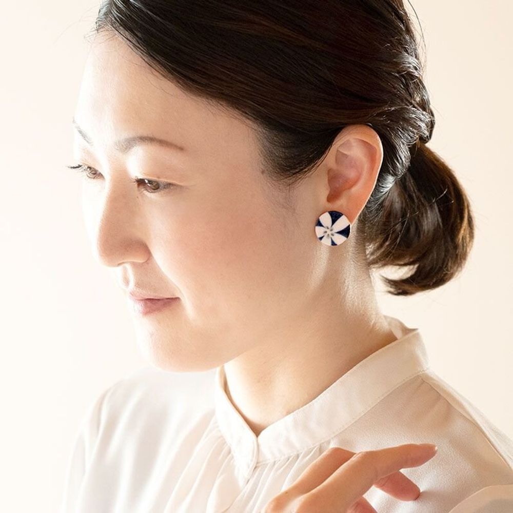 Bijoux - DESSINÉ À LA MAIN EN BLEU ET BLANC - NANAYOSHA