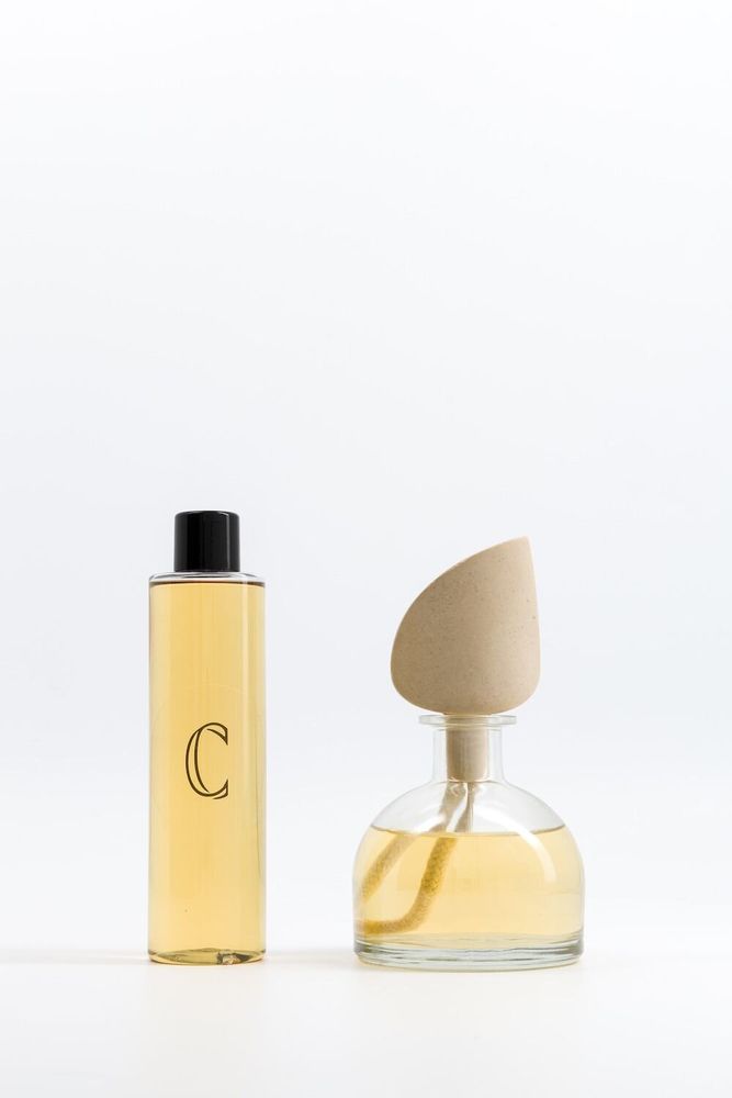Diffuseurs de parfums - La diffuseur et sa sculpture de diffusion - CALDÉ