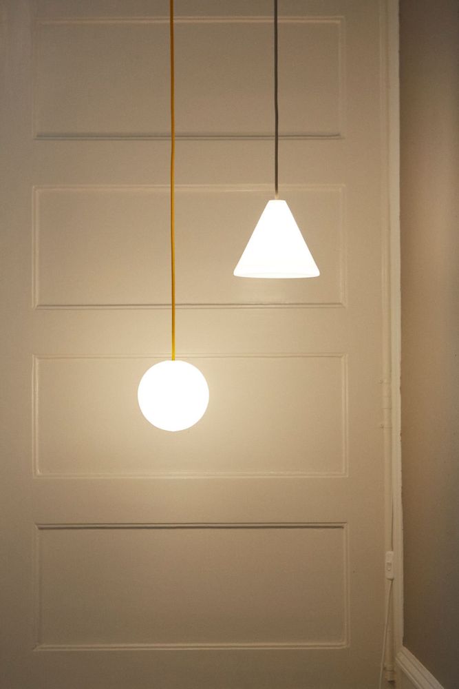 Plafonniers - BULB - Plafonnier à petite sphère en verre avec câble personnalisable - MOR