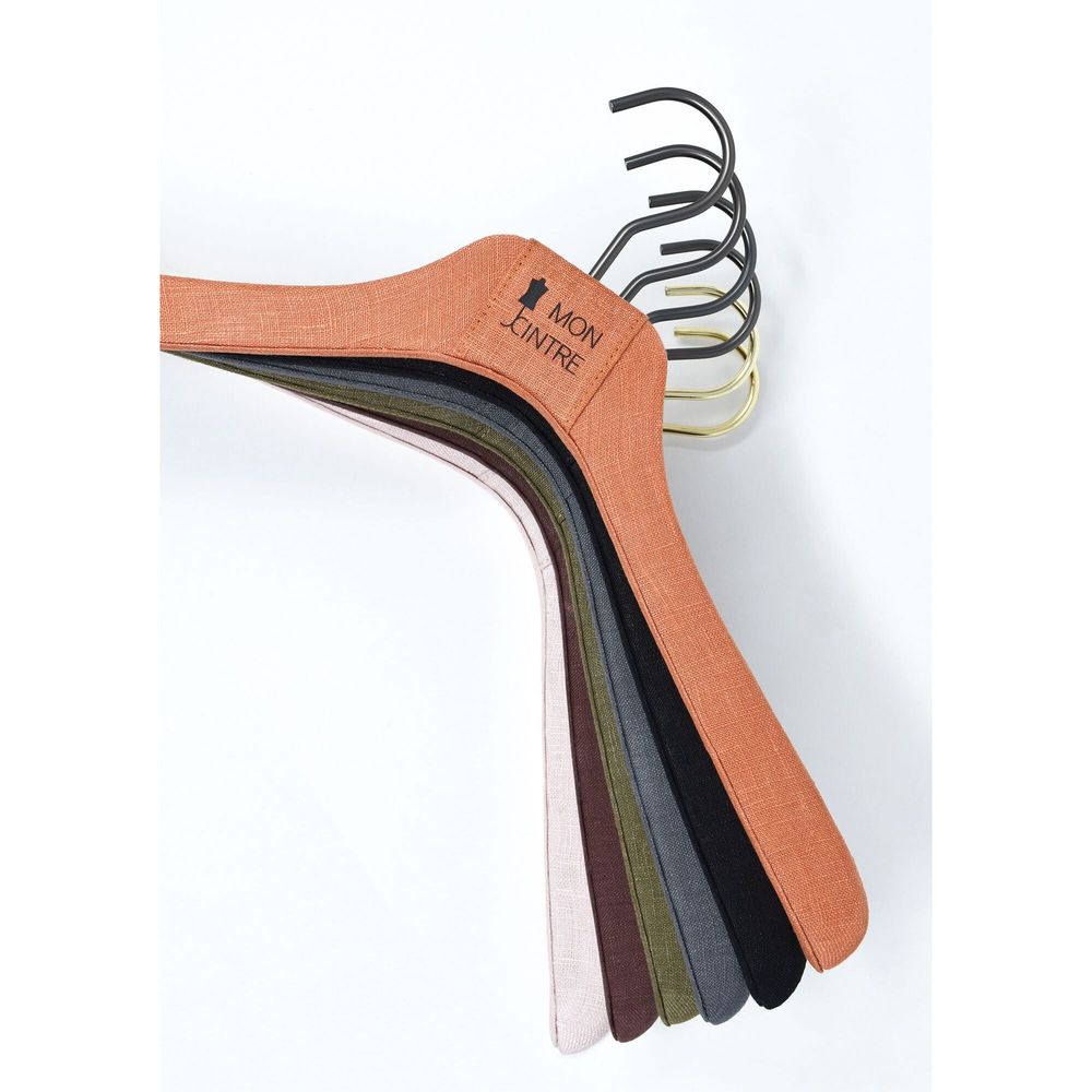 Walk-in closets - Hangers wrapped in leather, imitation leather, Linen or Alcantara - MON CINTRE