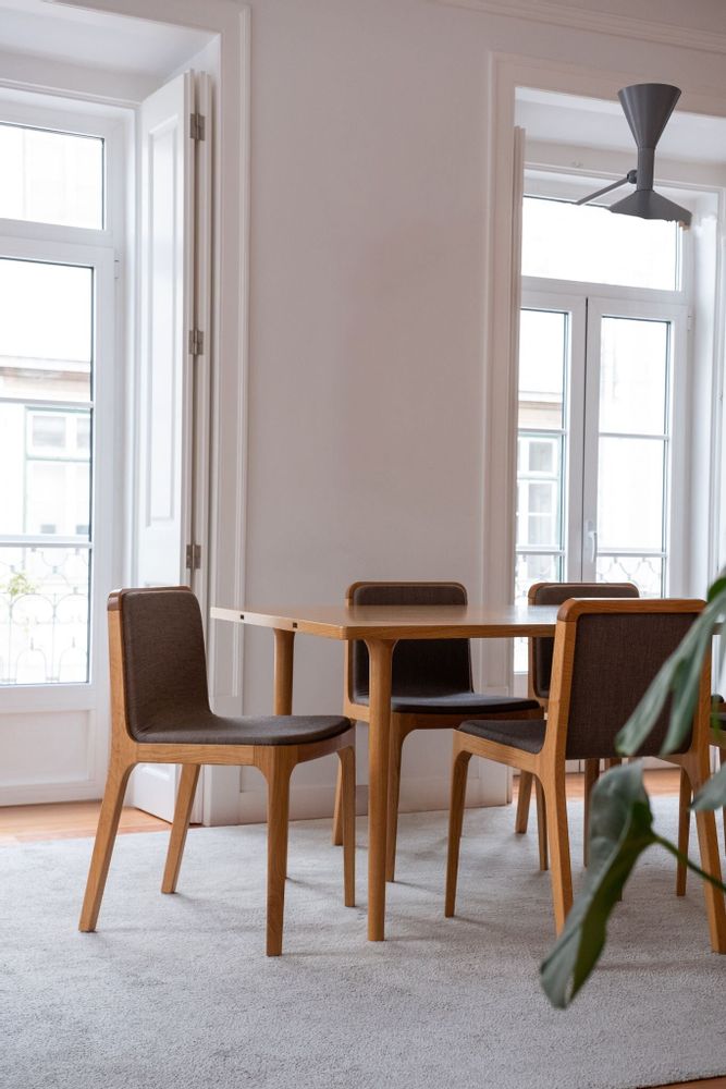 Dining Tables - CAST – Minimalist Extensible Dining Table in Ash Wood - MOR