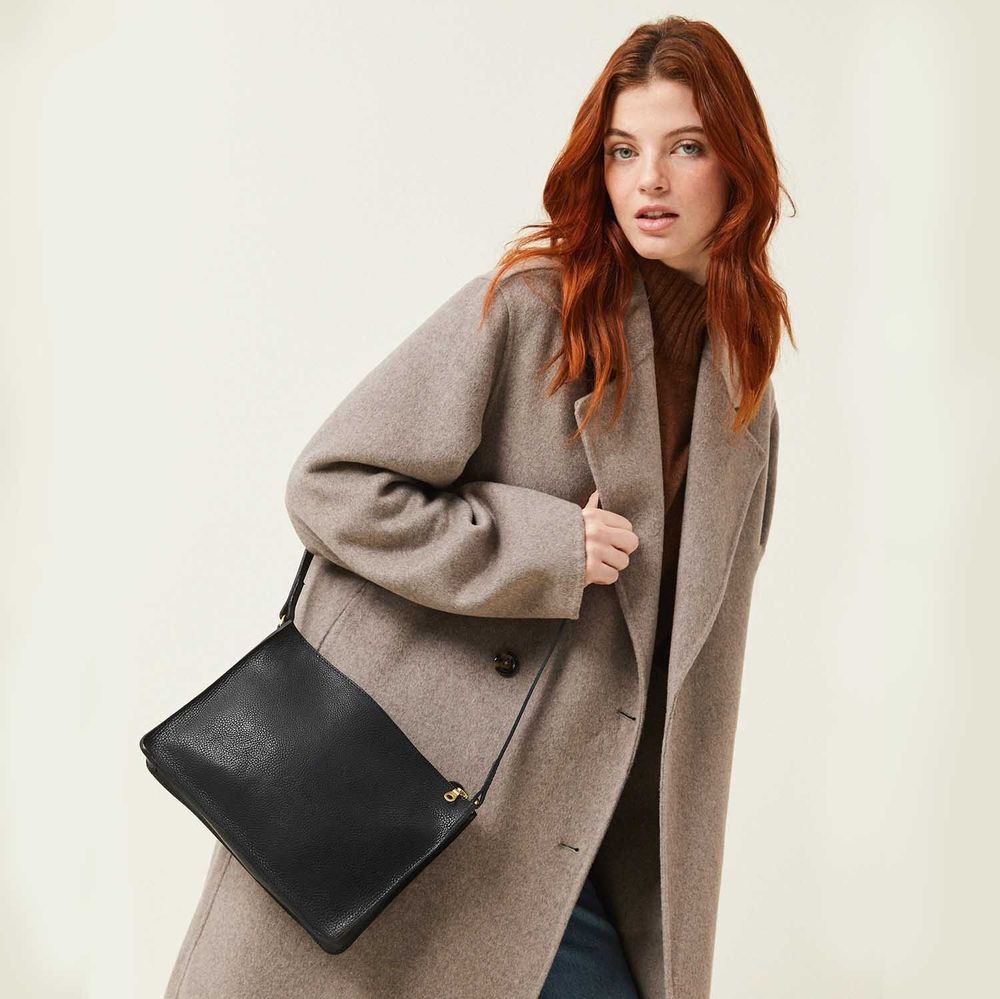 Bags and totes - Kite - Medium Leather Crossbody Bag in Grainy Black - MIMI BERRY