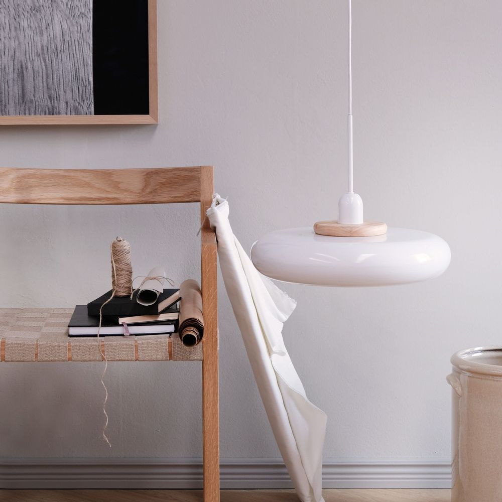 Hanging lights - Planet pendant glossy white - DYBERG LARSEN
