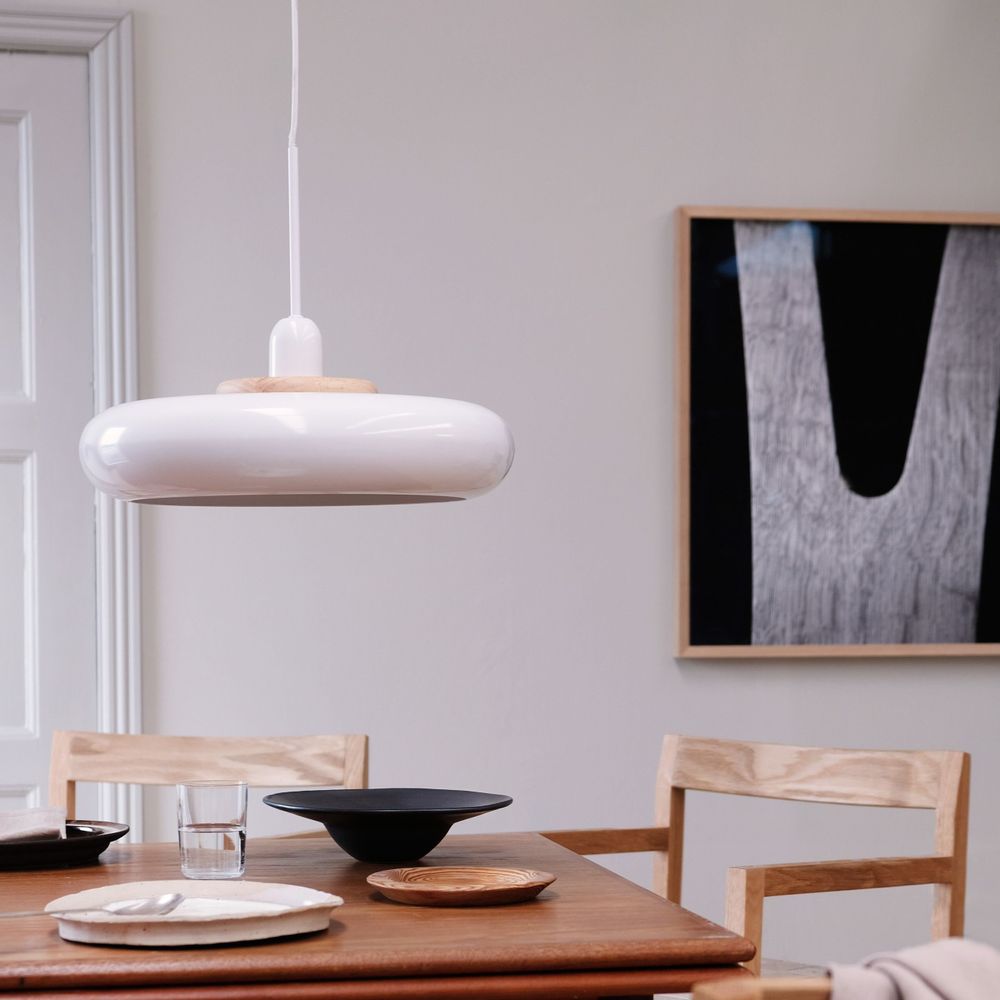 Hanging lights - Planet pendant glossy white - DYBERG LARSEN
