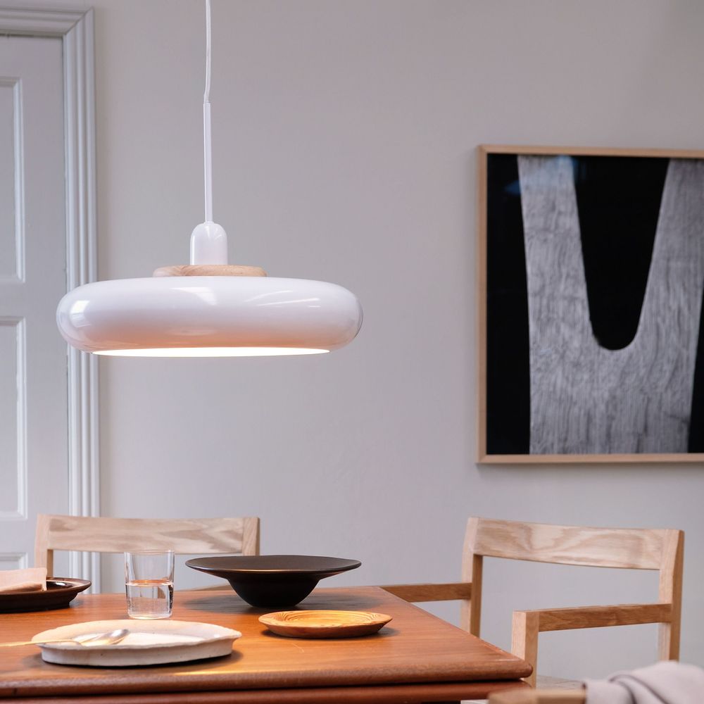 Hanging lights - Planet pendant glossy white - DYBERG LARSEN