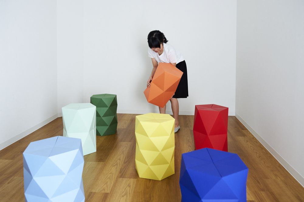 Design objects - POLY STOOL - KIRIORI
