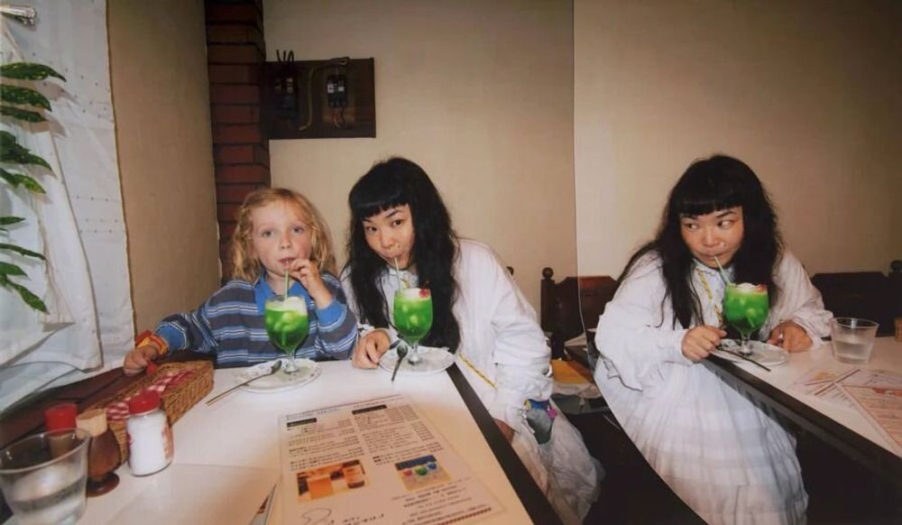 Objets de décoration - Un magazine 29 : organisé par Cecilie Bahnsen - NEW MAGS