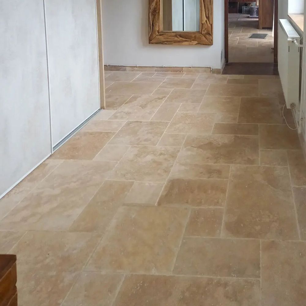 Crockery - Premium lightweight travertine tiles - Opus: 4 sizes, 1.2 cm - LIGERIO