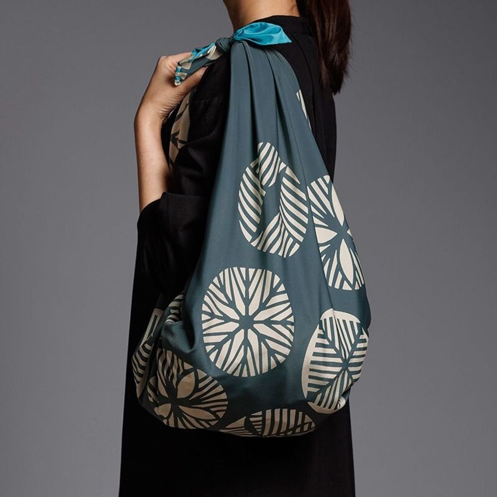 Sacs et cabas - 100cm Furoshiki impermeable et reversible, collection Isa Monyo - MUSUBI