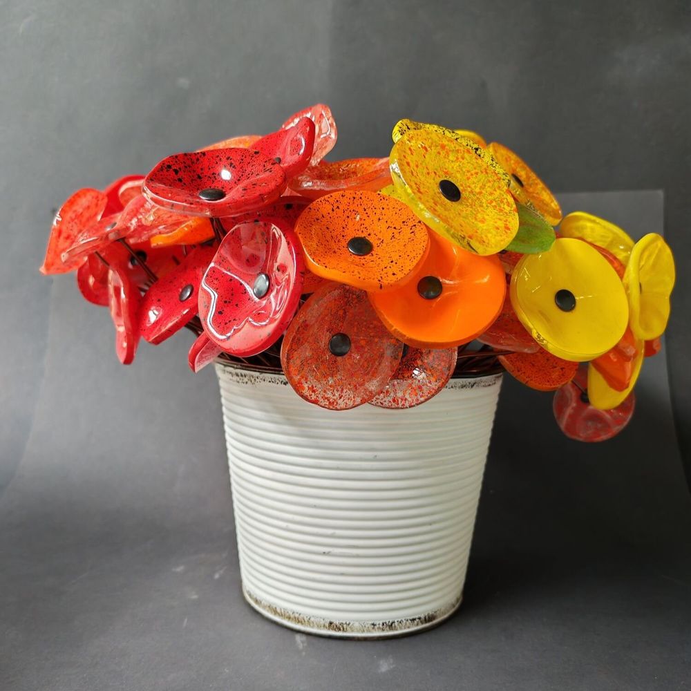 Floral decoration - Small Glass Flower For Outside In Orange On Flexible Stem - CARNEOL GLASS