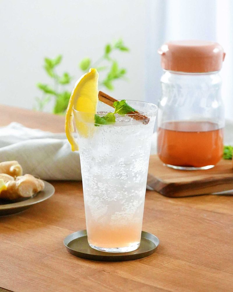 Glass - Thin, full surface toughened and textured\" USUYO\” glass - TOYO-SASAKI GLASS