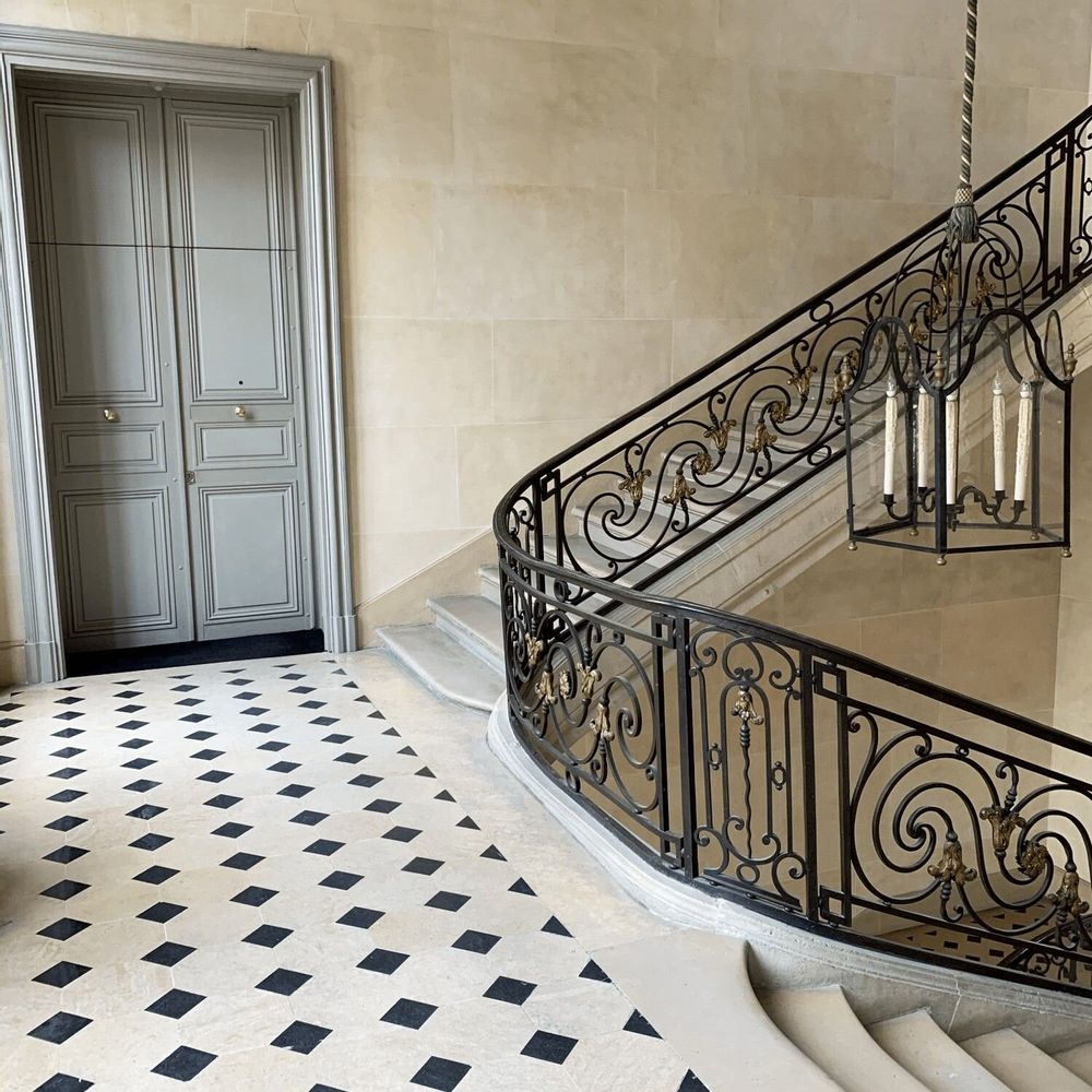 Revêtements sols intérieurs - Dallage à cabochons en pierre du Nivernais (vendu au m²) - LIGERIO