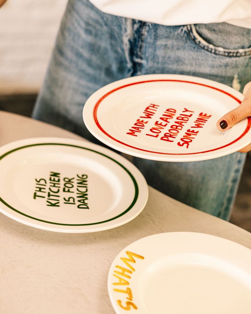 Assiettes au quotidien - 'Made with love and probably some wine' plate - STUDIO NOTICED