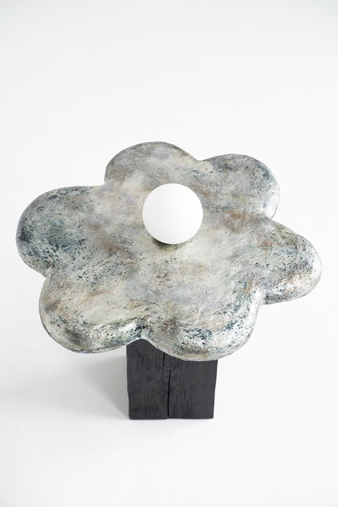 Coffee tables - Kvit — Sculptural Coffee Table with Integrated Light - PLETOSTUDIO