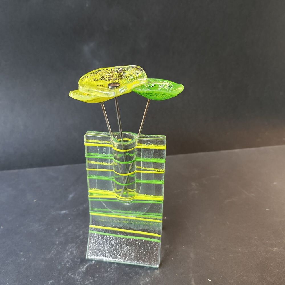 Vases - Petit vase transparent 8x13 cm à rayures vert pomme et avec 3 petites fleurs - CARNEOL GLASS