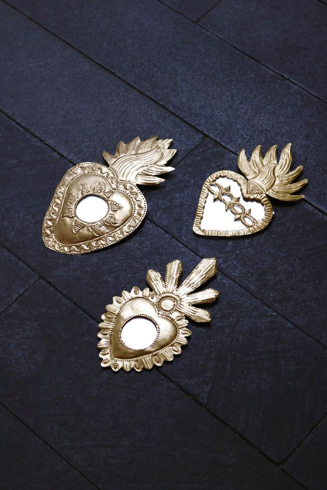 Objets de décoration - Coeurs sacrés - Milagros mexicains - P.I. PROJECT