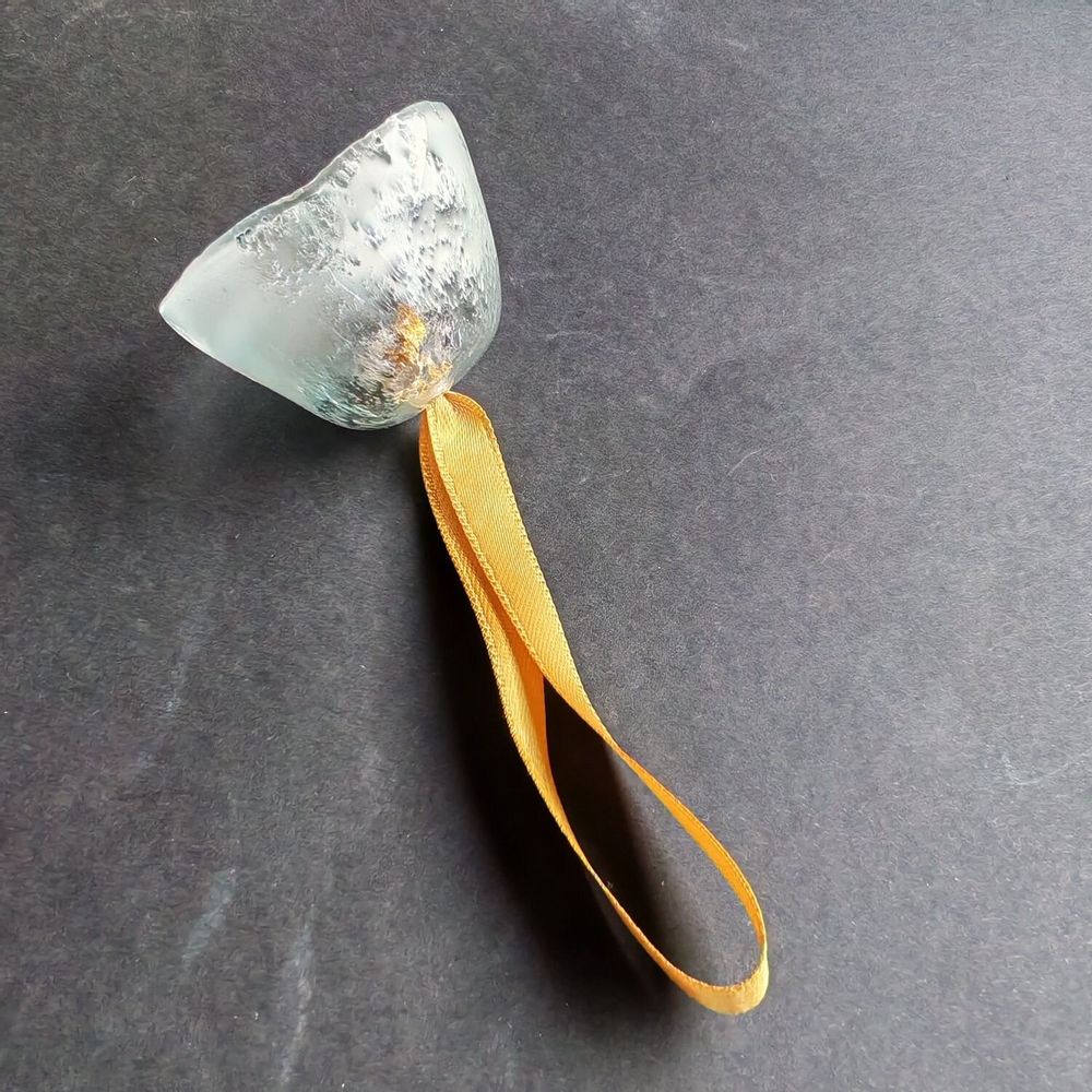 Other Christmas decorations - Large transparent glass bell on elegant ribbon hanger - CARNEOL GLASS