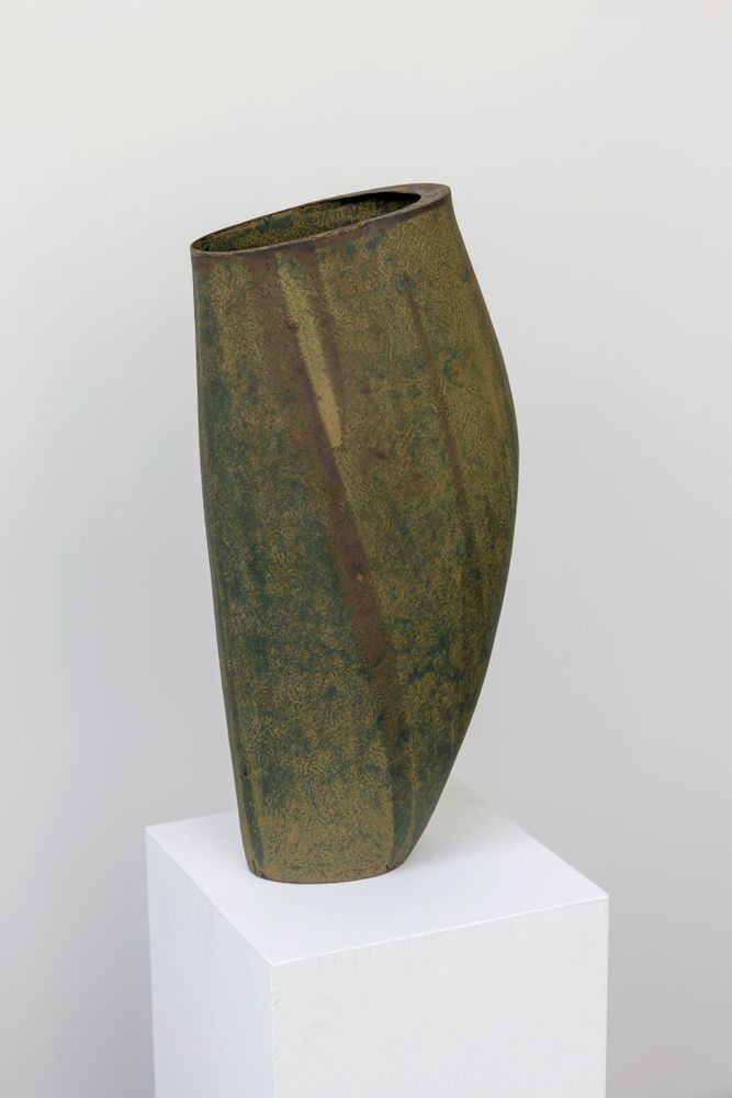 Ceramic - Ceramic 31/2024 - LINDA OUHBI CERAMICS