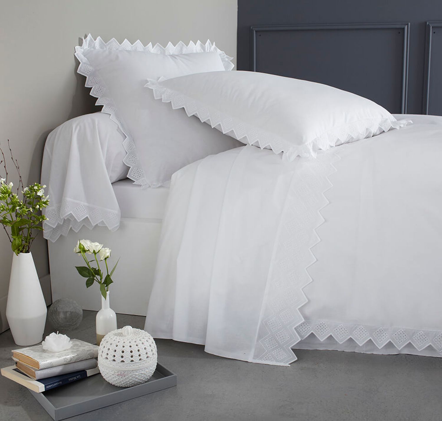 Parure De Lit 100% Coton 200 Fils Blanc Pour Lit 180x190/200 - Drap Housse, Drap Plat Et Taies D'Oreiller