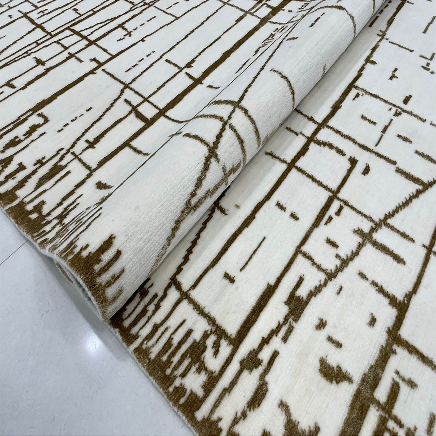 ITR 104, Indo Nepali 125000 knots Per square meters Rug Best Quality