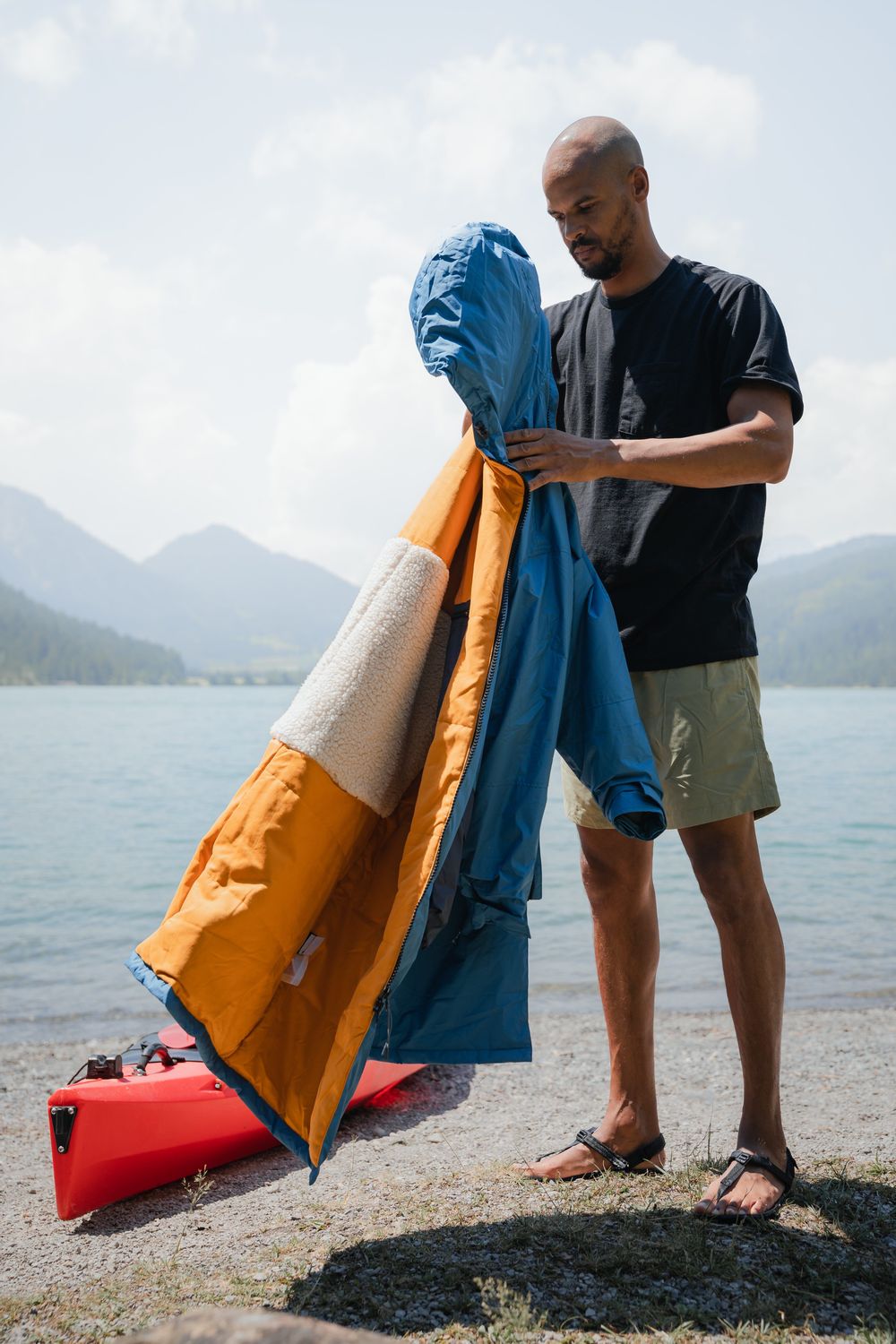 Changing Robe and Dry Coat Apparel VOITED ADVENTURE GMBH