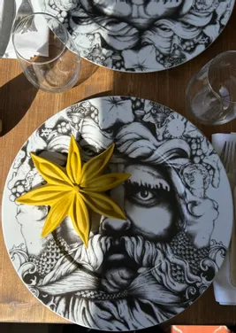 Restaurant decoration